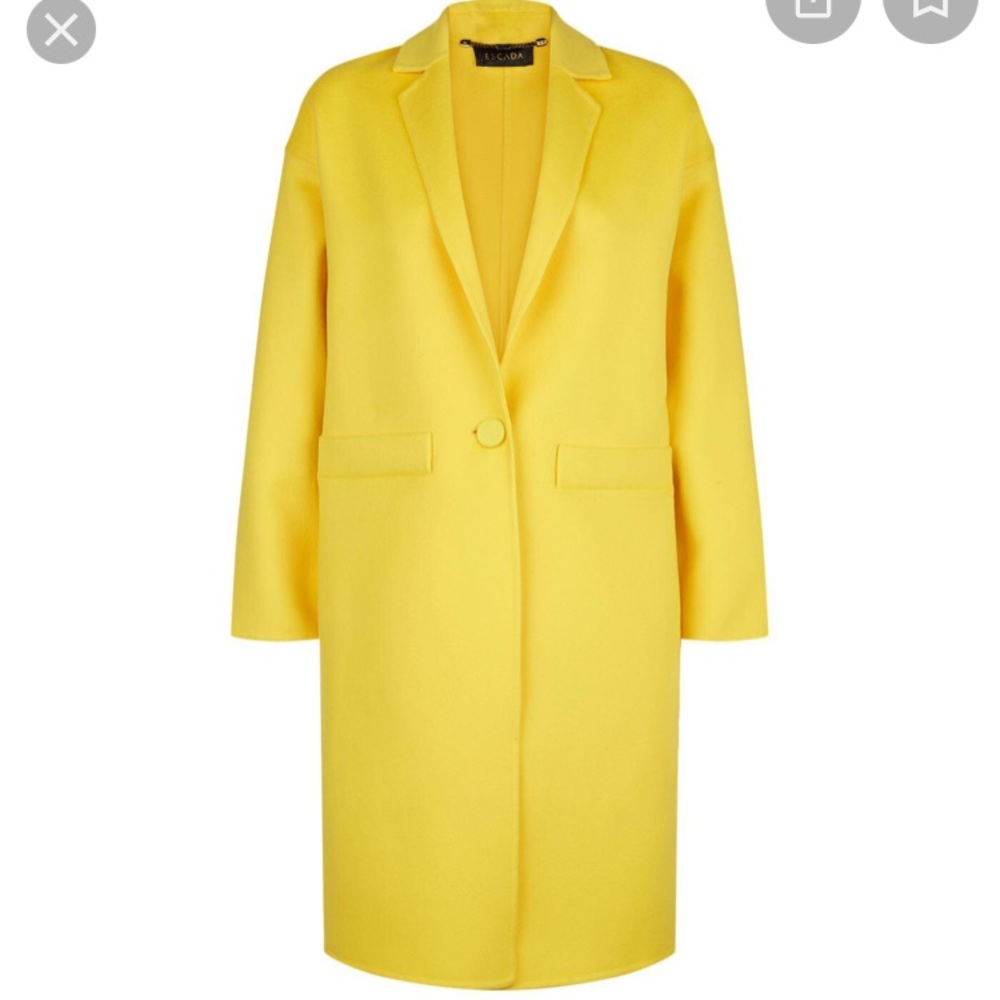 Escada luxurious cashmere and wool coat
